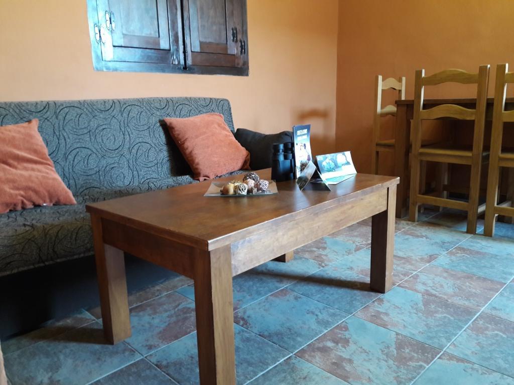 Los Montes Guest House Casas de Miravete Екстериор снимка